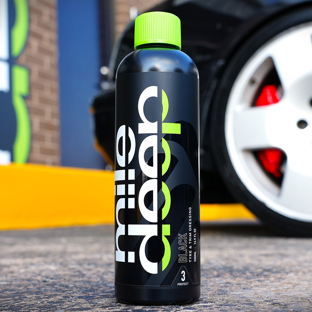 Black tyre & trim dressing